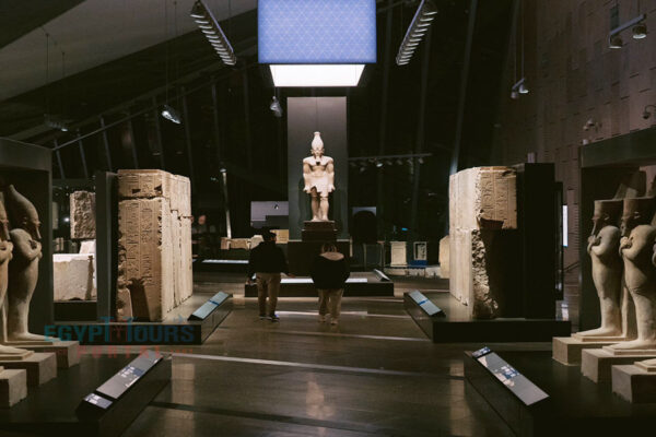 Cairo Day Trip from Hurghada by Bus with Pyramids and Grand Egyptian Museum